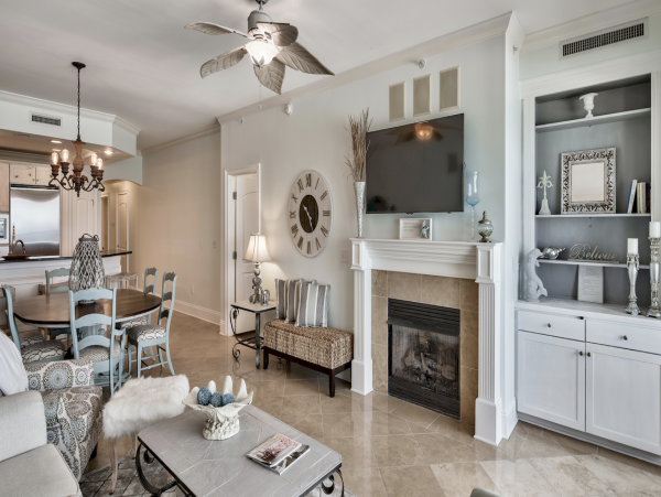 Four Bedroom Direct Beach Front Condo Sleeps 10 Guests